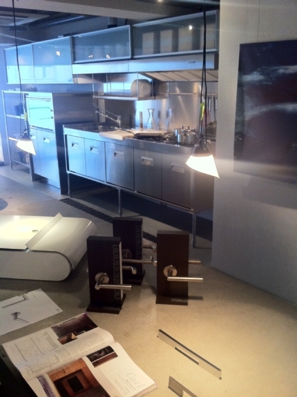 o0430057512135457935