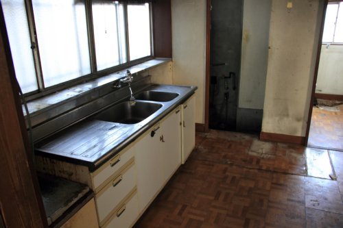 o0500033312188334172