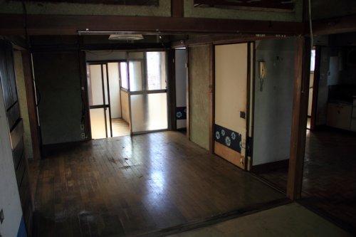 o0500033312188334173